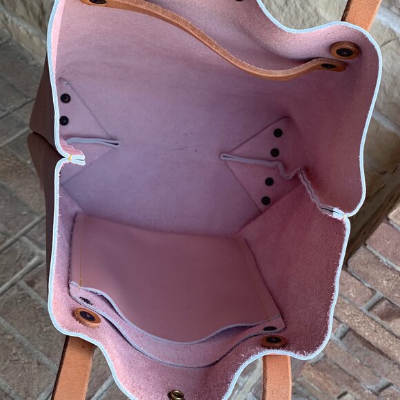 KMM & Co Standard Carnation Tote - Picture 4 of 11